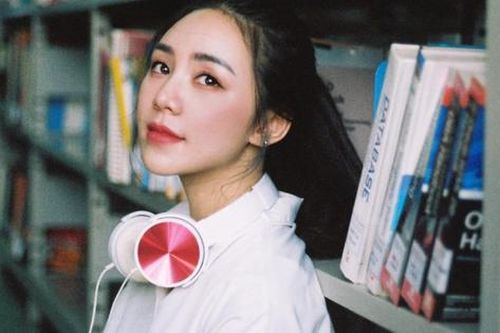 Quỳnh Kool 'gây thương nhớ' với vẻ đẹp trong veo thuần khiết