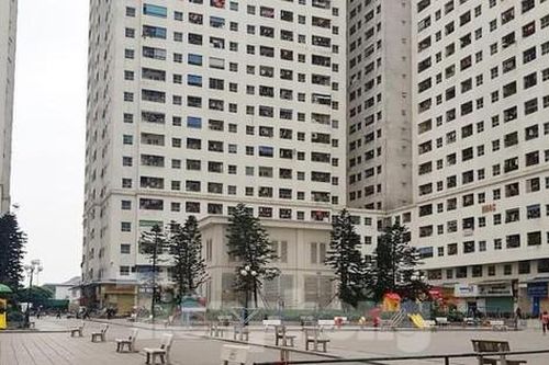 Bé gái rơi từ tầng cao chung cư Linh Đàm tử vong