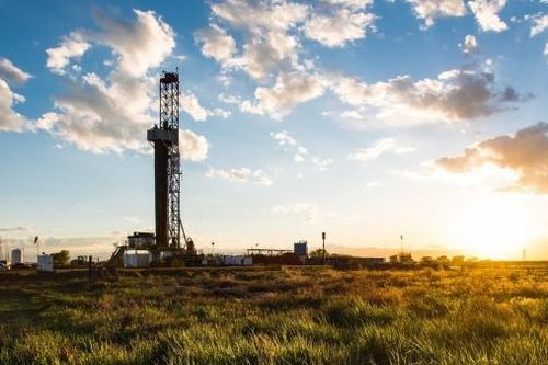 Đá phiến Permian trị giá 10 tỷ USD sẽ thuộc về ai?