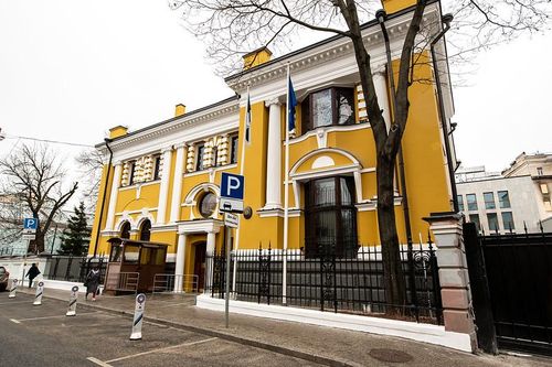 Cuộc chiến trả đũa trục xuất ngoại giao giữa Nga và Estonia