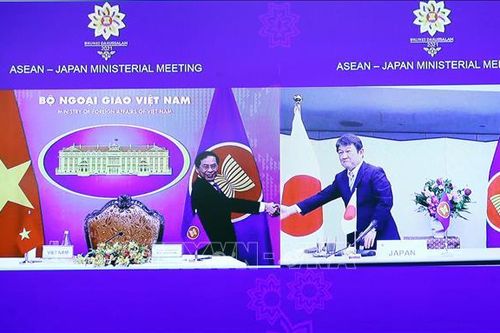 Nhật Bản và ASEAN nhấn mạnh tầm quan trọng của tự do hàng hải ở Biển Đông