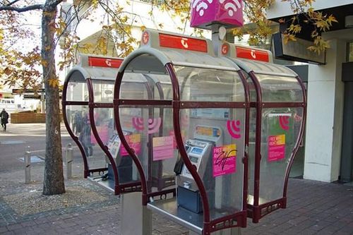 Australia miễn phí cước nội địa cho người sử dụng bốt điện thoại công cộng
