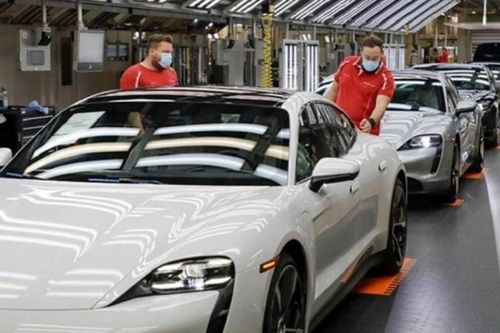 Porsche, Audi, Volkswagen dự báo rủi ro thiếu chip trong những tháng tới