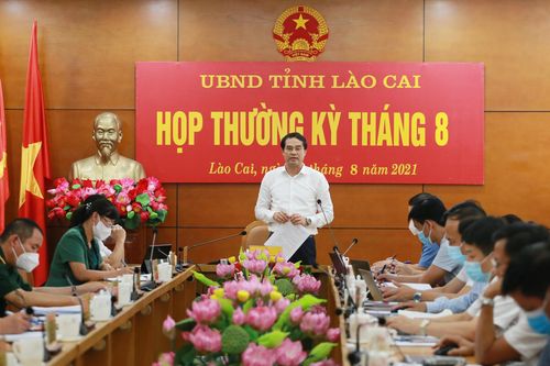 UBND tỉnh họp phiên thường kỳ tháng 8