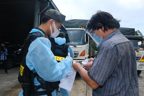 Lâm Đồng tiếp tục triển khai nhiều biện pháp mạnh để tăng cường phòng chống Covid-19