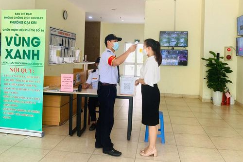 Gần 300 'vùng xanh' đoàn kết chống dịch ở Hoàng Mai