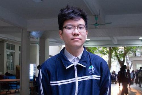 Nam sinh trường chuyên thi chung kết Olympia 2021 nói gì sau khi bị tố kiêu ngạo, dùng từ tục tĩu với bạn gái?