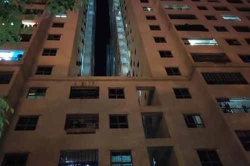 Bé gái rơi từ tầng 12 chung cư Linh Đàm: Sống với mẹ và bố dượng, để lại lời nhắn đau lòng