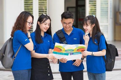 Tăng học phí nhưng không làm mất người tài