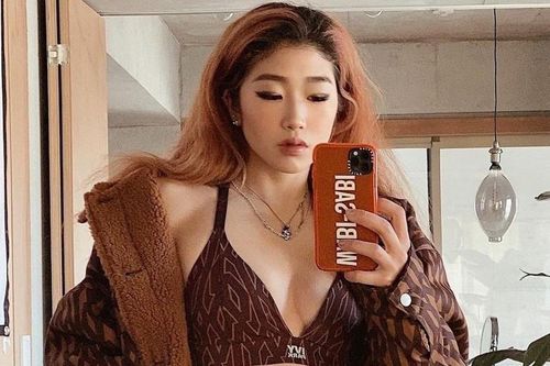 Vẻ đẹp nữ VĐV leo núi Nhật Bản