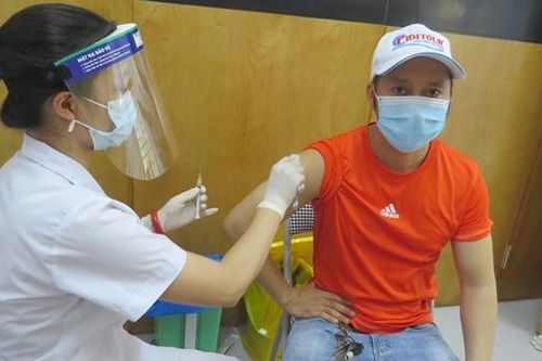 Huyện Thường Tín: Phát hiện 'cặp vợ chồng' mắc Covid-19 qua test nhanh