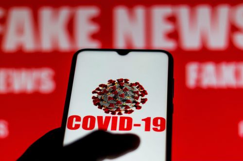 Tin giả bùng phát giữa đại dịch Covid-19: 'Tỉnh táo' trước khi chia sẻ