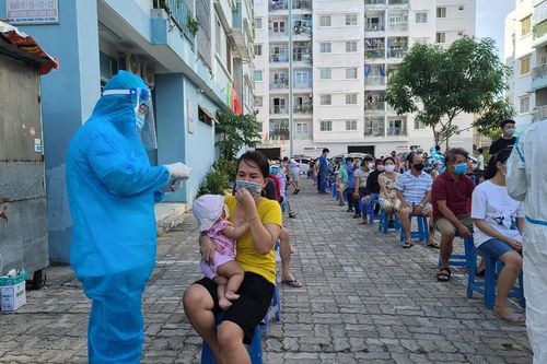 Đà Nẵng: Số ca Covid-19 vượt mốc 1.000, hỗ trợ dân diện cách ly 40.000 đồng/ngày