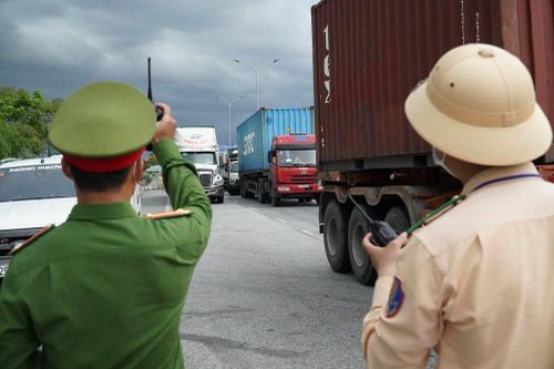 Hải Phòng: Dừng tiếp nhận công dân từ các địa phương đang thực hiện Chỉ thị 16