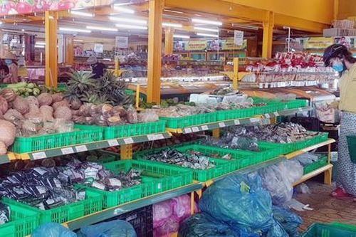 Triển khai phiếu mua hàng thiết yếu: Nơi đông, chỗ vắng