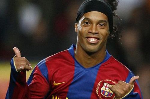 Ronaldinho nói lý do không theo nghiệp HLV bóng đá