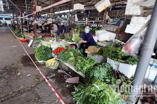 Corona ra chợ, F0 vào siêu thị: Xoay tính chuyện mua bán cho 10 triệu dân