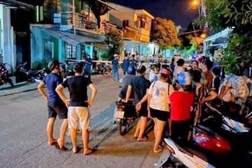 Nghi án người chồng tự thiêu ôm vợ cùng chết để 3 đứa con nhỏ dại