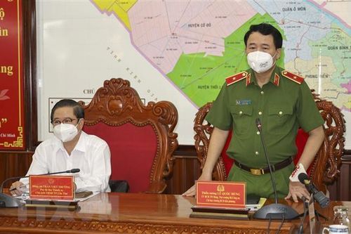 Thứ trưởng Công an: Tận dụng 'giai đoạn vàng' để chặn và dập dịch