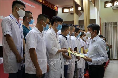 Huy động cán bộ y tế tham gia hỗ trợ phòng, chống dịch COVID-19