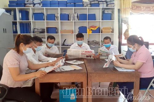 Mường Nhé việc mua và đọc báo Đảng có bước chuyển biến