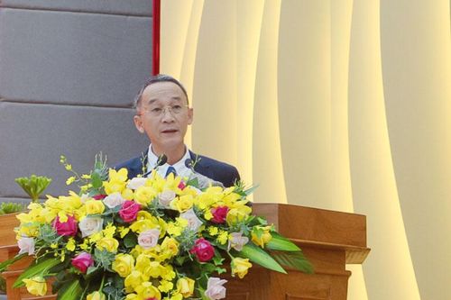 Chủ tịch UBND tỉnh: Tuyệt đối không để xảy ra tình trạng đứt gãy chuỗi cung ứng, sản xuất hàng hóa