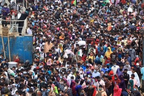 COVID-19: Thái Lan vượt 20.000 ca, biển người ở bến phà Bangladesh giữa mùa dịch