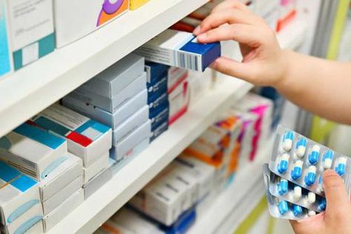 Xin đừng 'găm' thuốc corticoid để 'chữa' COVID-19, đây là lý do bạn nên biết