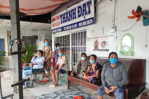 Cần Thơ: Xóm chạy thận nghèo lay lắt trong mùa dịch