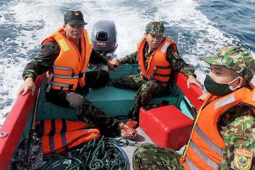 Khẩn trương tìm kiếm ngư dân mất tích trên biển