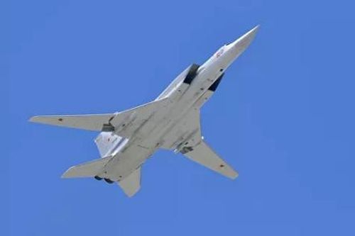 Máy bay ném bom Tu-22M3 tham gia tập trận gần biên giới với Afghanistan