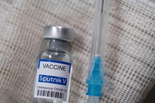 Ngoại trưởng Nga tự hào về hiệu quả của vắc xin Sputnik V