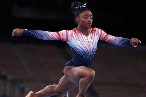 Nữ hoàng TDDC Simone Biles nén nỗi đau mất người thân, giành huy chương Olympic