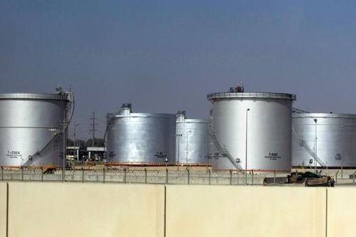 Saudi Aramco tăng giá bán tại châu Á tháng thứ hai liên tiếp
