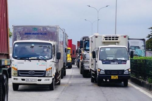 Bộ GTVT đề nghị ưu tiên tiêm vắc xin cho đội ngũ lái xe