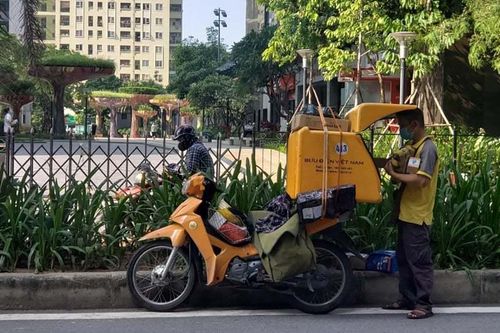 Hà Nội kiểm soát chặt hoạt động giao hàng của shipper
