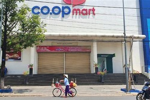 Siêu thị Co.op mart tạm thời đóng cửa vì liên quan đến lịch trình di chuyển của bệnh nhân COVID-19