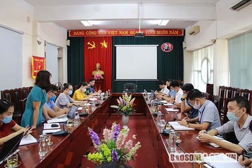 Họp Tiểu ban công nghệ và truyền thông quản lý tiêm chủng vắc xin phòng COVID-19