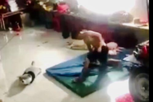 Cha dượng đánh đập dã man bé trai ở Bình Dương đối diện hình phạt nào?
