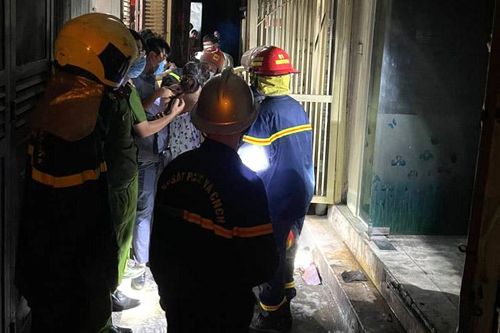 Kịp thời cứu 4 người thoát nạn, dập tắt đám cháy