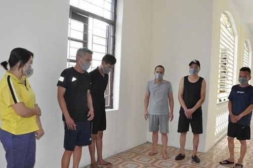 Hải Dương: Khởi tố nhóm đối tượng mang vòng hoa đi đòi nợ