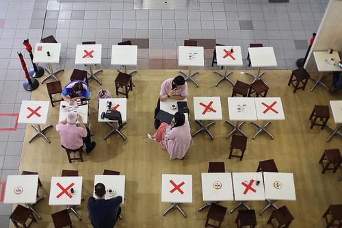 Singapore đang làm gì để khống chế các ổ dịch mới?