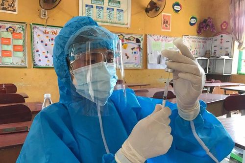 Nhiều đơn vị không đến nhận vaccine về tiêm cho người dân