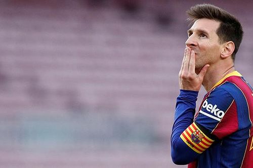 Fan đau đớn khi Messi rời Barca, lo cho số phận của Harry Kane