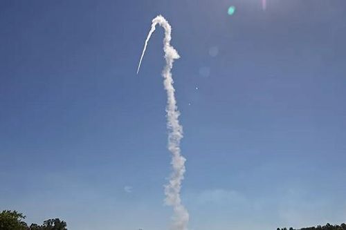 Hệ thống Vòm sắt của Israel chặn loạt rocket phóng từ Lebanon