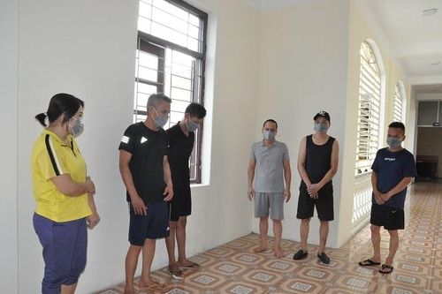 Bắt nhóm đối tượng mang vòng hoa, đài niệm phật đi đòi nợ