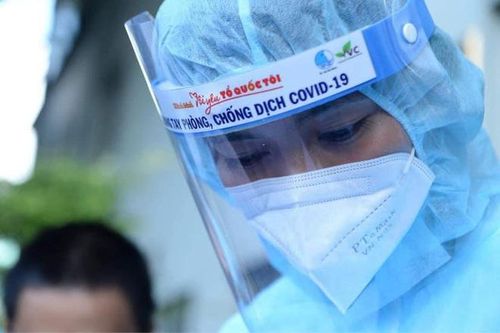 Sao Việt và những ngày tháng nơi tâm dịch