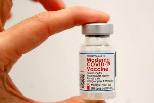 Moderna tuyên bố vắc xin đạt hiệu quả phòng bệnh 93%