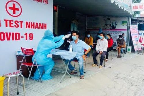 Cấp giấy âm tính khống, một phòng khám bị xử phạt