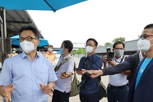 Phó Thủ tướng: 'Đảm bảo lương thực, thực phẩm thiết yếu cho người dân TPHCM'
